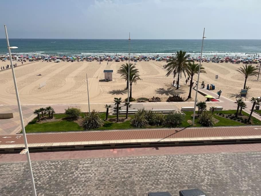 Apartamento 1ª Linea De Playa - Con Piscina Y Parking Playa de Gandia Buitenkant foto