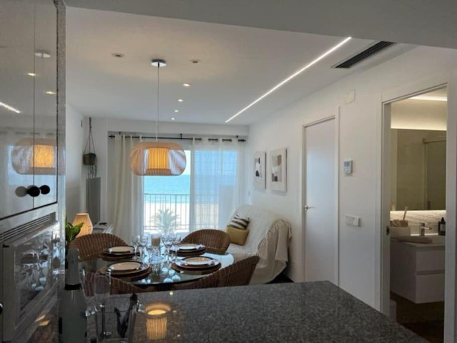 Apartamento 1ª Linea De Playa - Con Piscina Y Parking Playa de Gandia Buitenkant foto